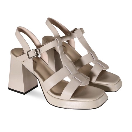 Women sandals