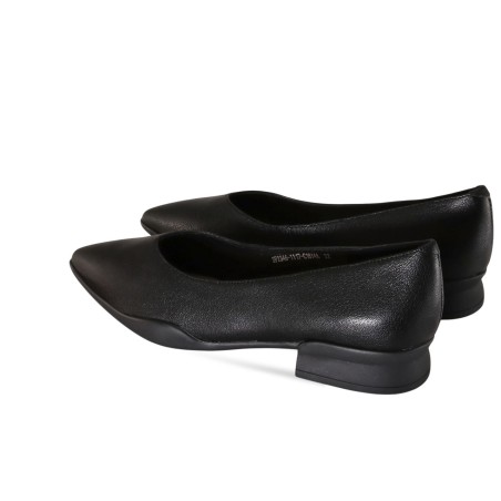 women court shoes