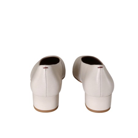 women court shoes