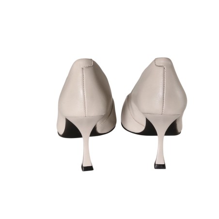women court shoes