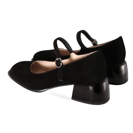 women court shoes