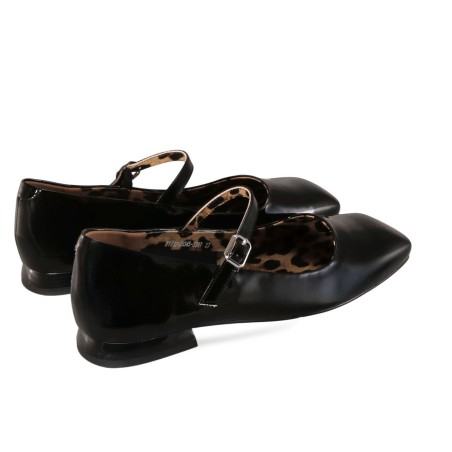 women court shoes