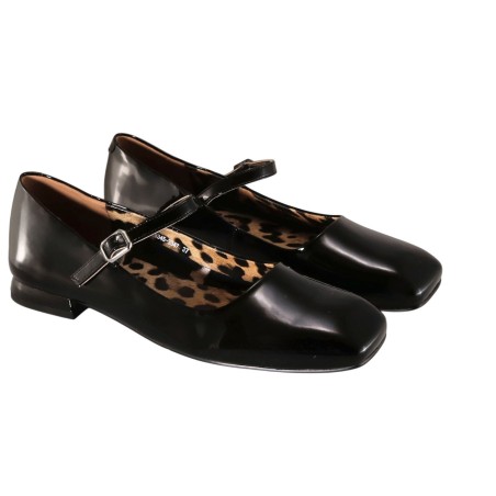 women court shoes