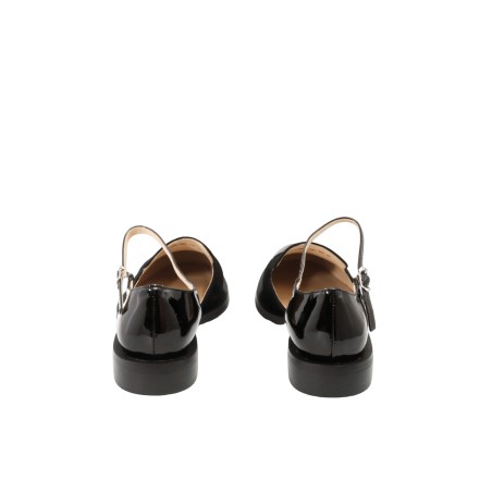 women leisure shoes