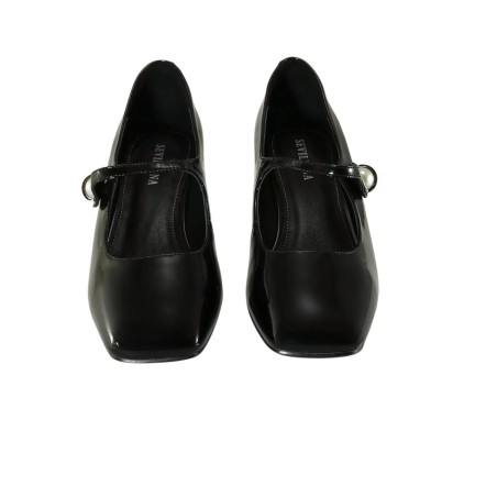 women court shoes