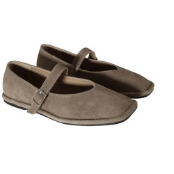 women court shoes