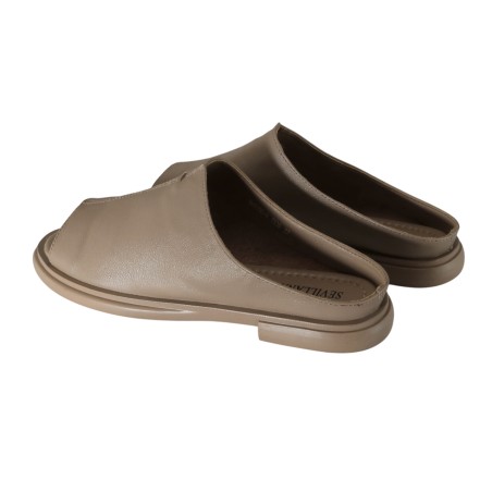 Women sandals