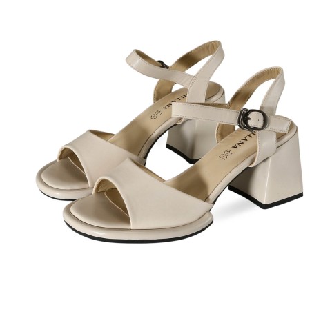 Women sandals