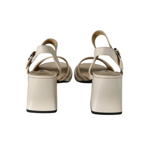 Women sandals