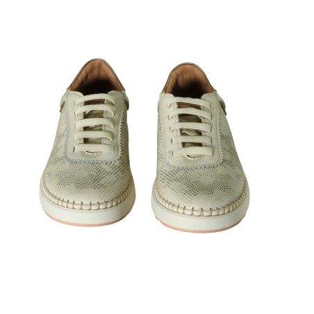 women leisure shoes