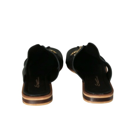 women leisure shoes