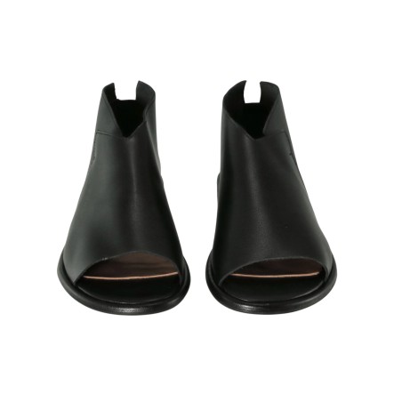 women leisure shoes
