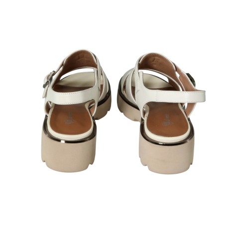Women sandals