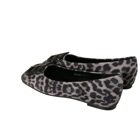 women court shoes
