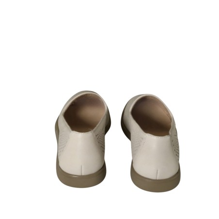 women leisure shoes