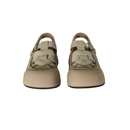 women leisure shoes