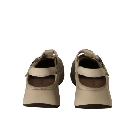 women leisure shoes