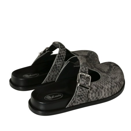 women leisure shoes