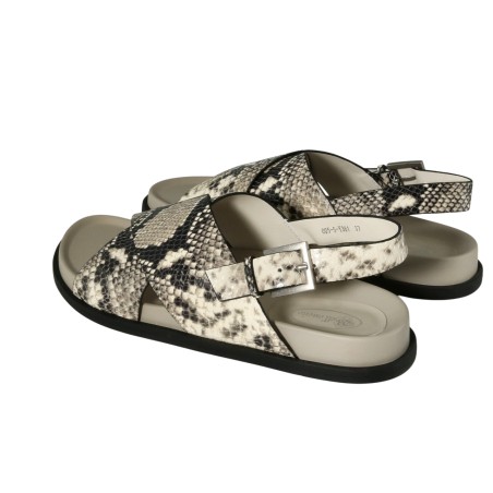Women sandals