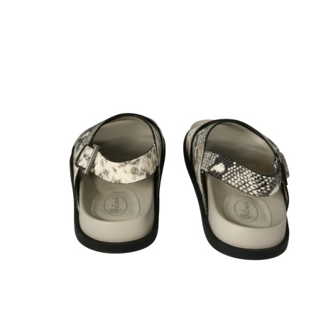Women sandals