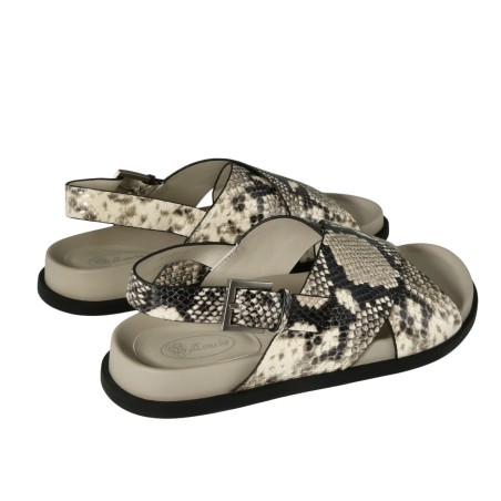 Women sandals