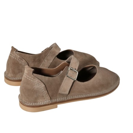 women leisure shoes