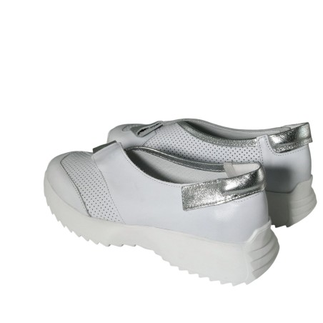 women leisure shoes