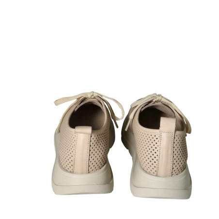 women leisure shoes