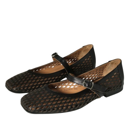 women leisure shoes