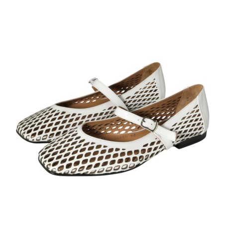 women leisure shoes