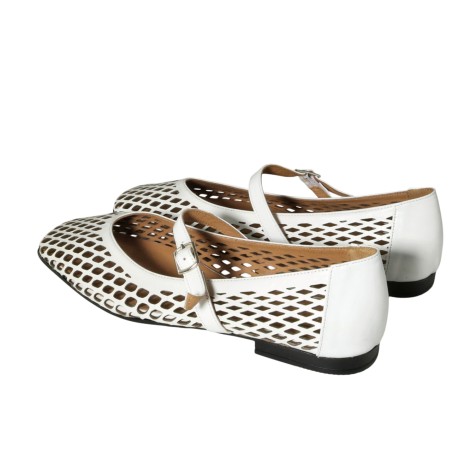 women leisure shoes