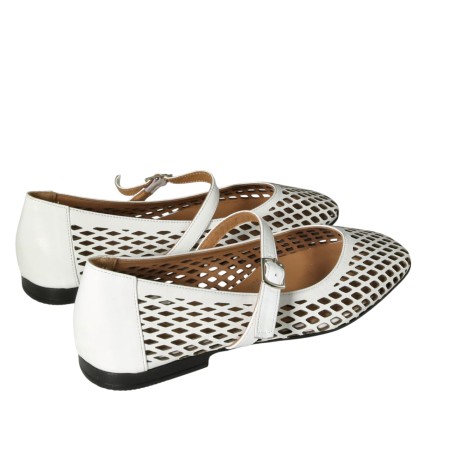 women leisure shoes