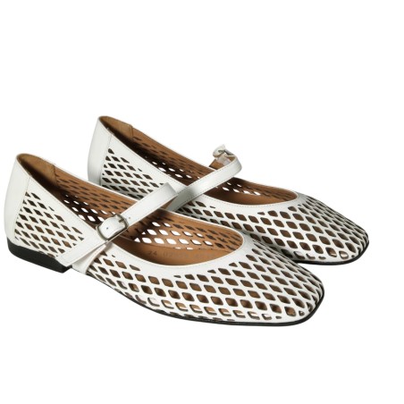 women leisure shoes
