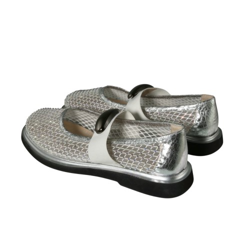 women leisure shoes