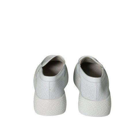 women leisure shoes