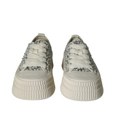 women leisure shoes