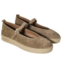 women court shoes