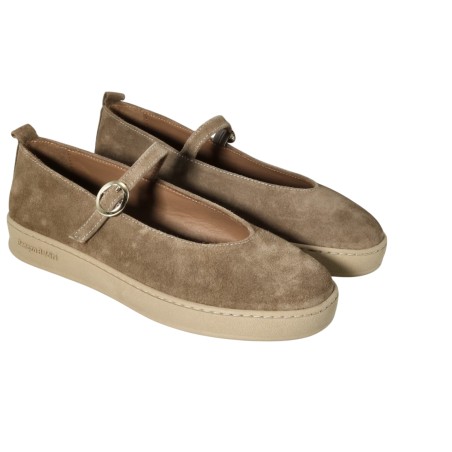 women court shoes