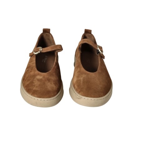 women court shoes