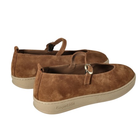 women court shoes