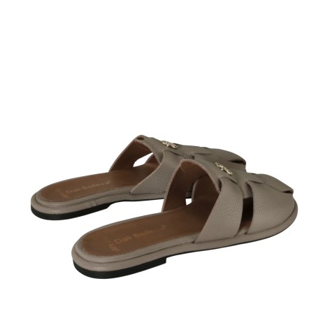 women leisure shoes