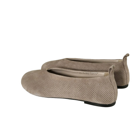 women leisure shoes