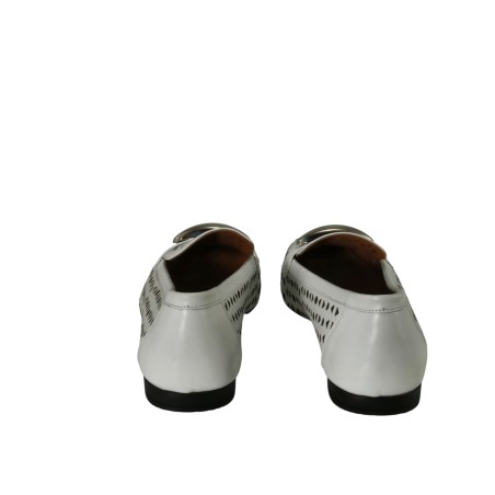 women leisure shoes