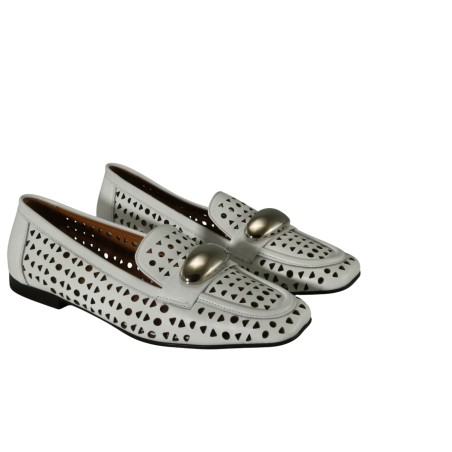 women leisure shoes