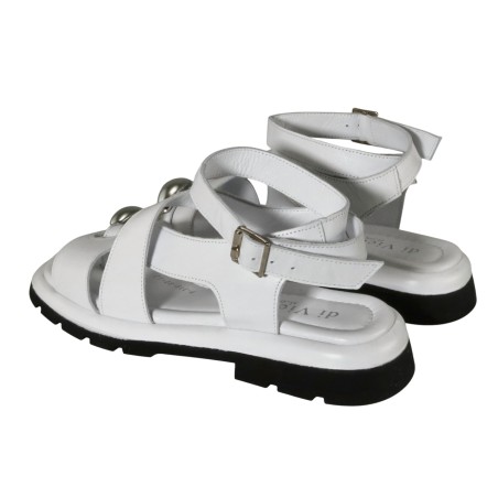 Women sandals