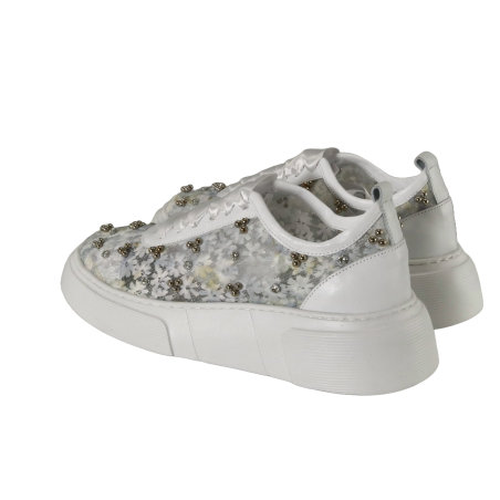 women leisure shoes