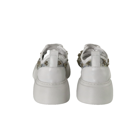 women leisure shoes