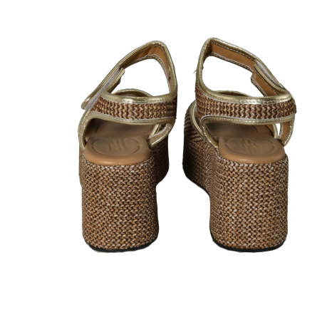 Women sandals