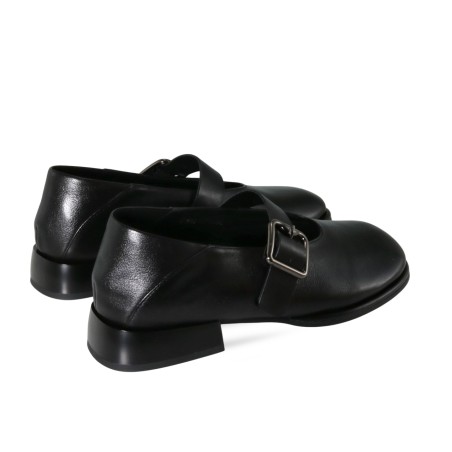 women court shoes