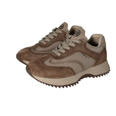 women court shoes